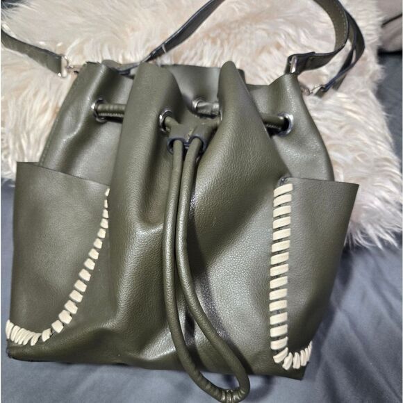 Zara Basic Green Bucket Bag Faux Leather - Picture 6 of 16